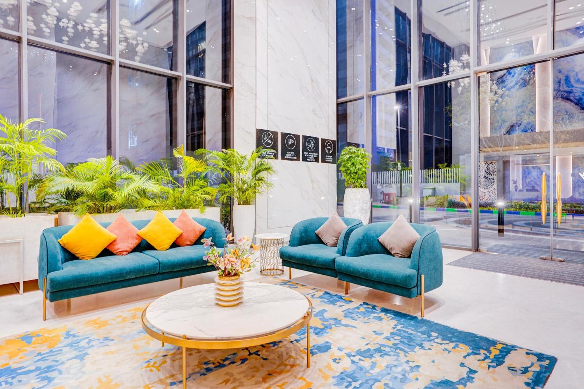 Sunday Hotels And Residences Gurgaon Zewnętrze zdjęcie