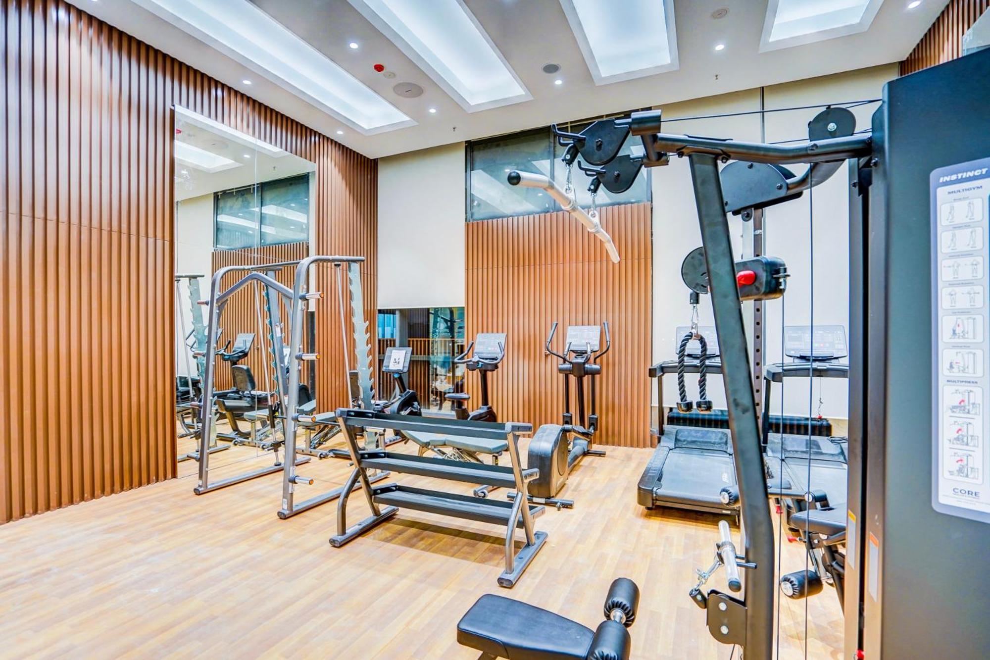 Sunday Hotels And Residences Gurgaon Zewnętrze zdjęcie