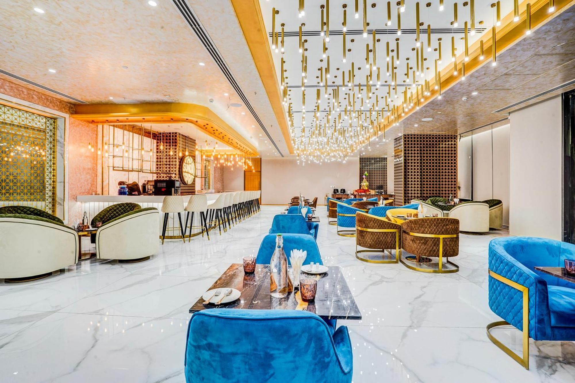Sunday Hotels And Residences Gurgaon Zewnętrze zdjęcie