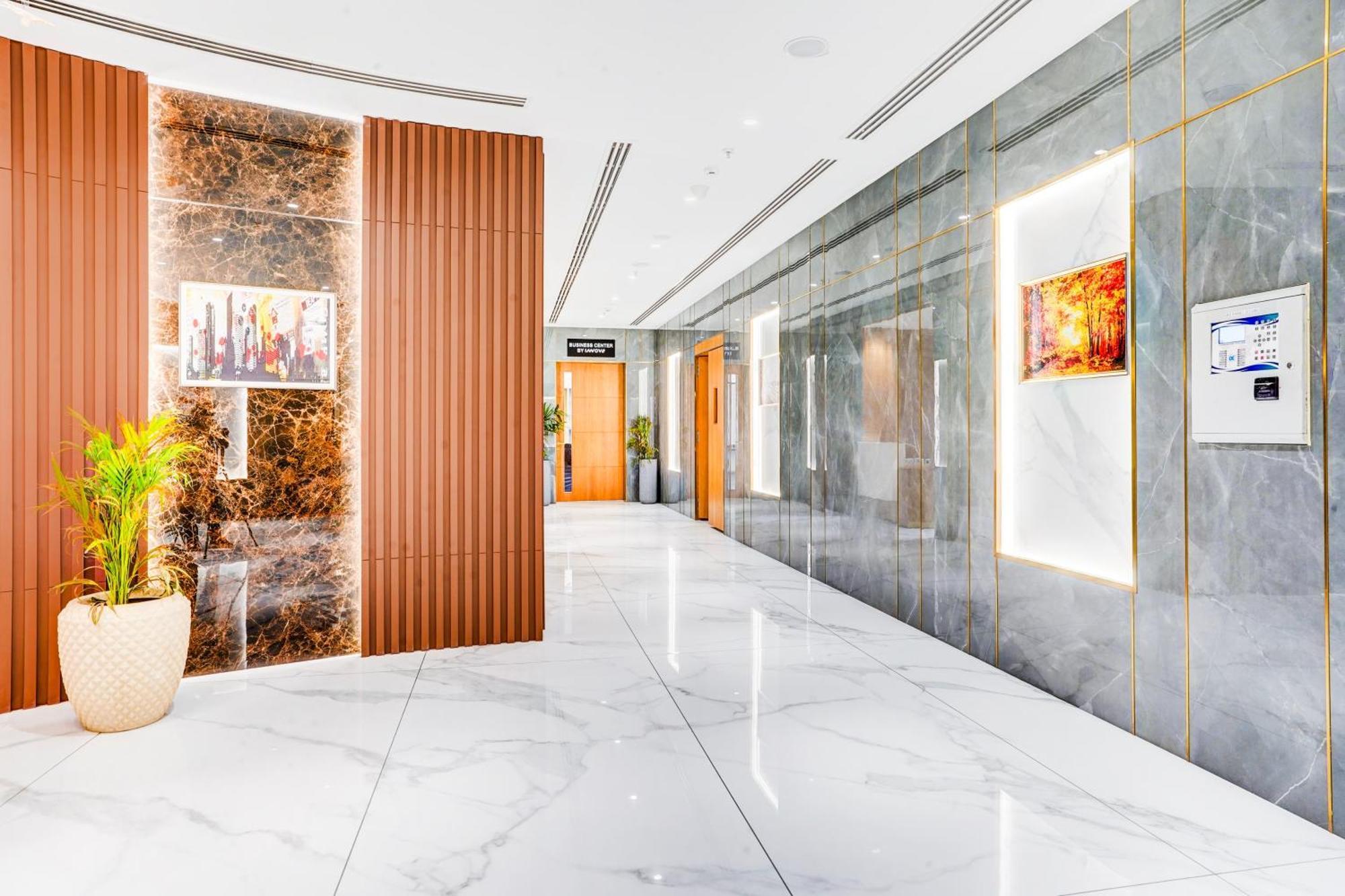 Sunday Hotels And Residences Gurgaon Zewnętrze zdjęcie