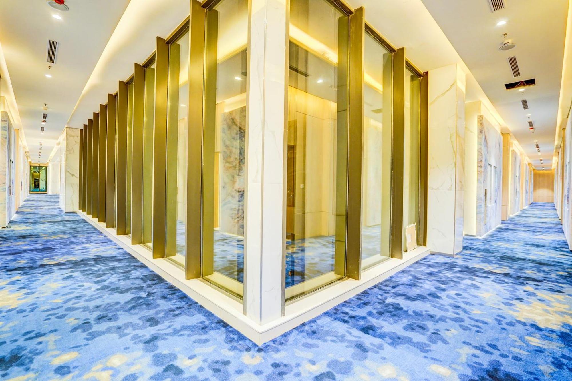 Sunday Hotels And Residences Gurgaon Zewnętrze zdjęcie